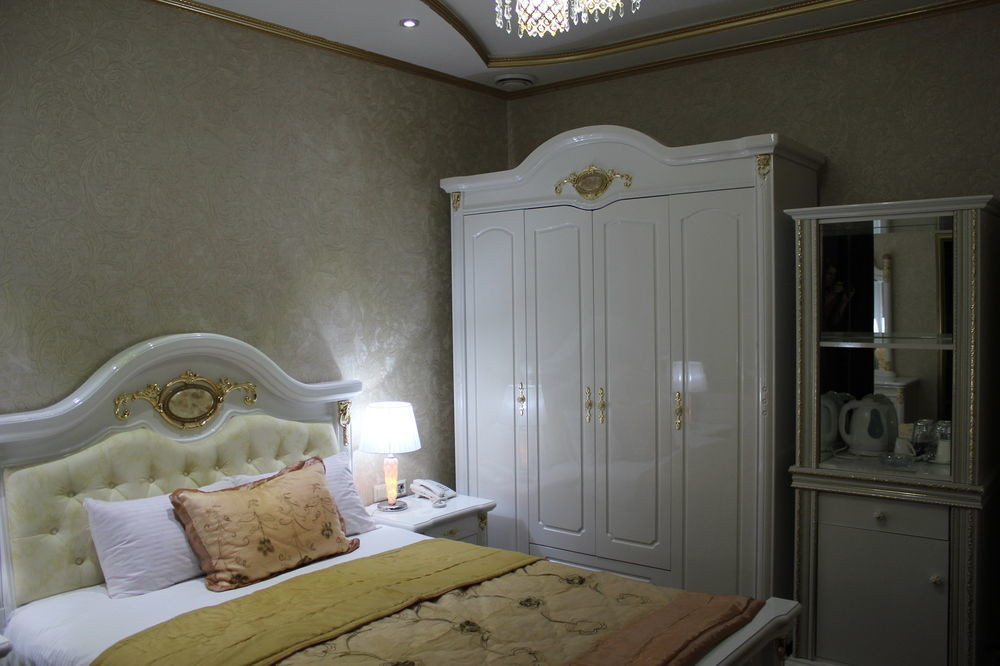Elegant Boutique Rustaveli Hotel Tbilisi Exterior foto
